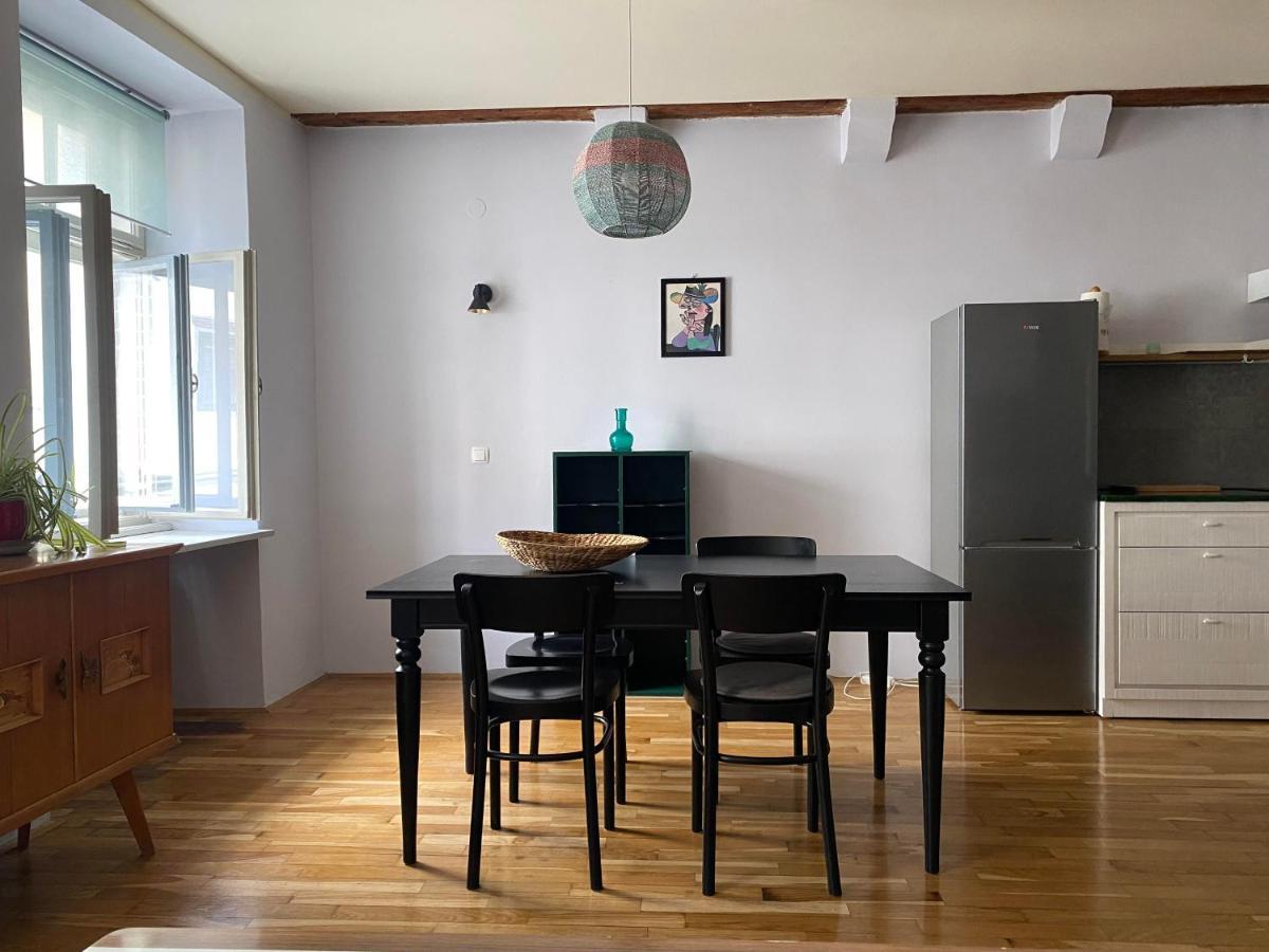 Vintage Charm Apartment Ljubljana Buitenkant foto